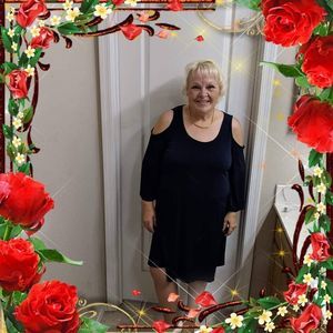 Meet your Posher, Alicia